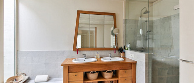 картинка-превью для статьи Отделка ванной деревом: выбор древесины и пиломатериалов